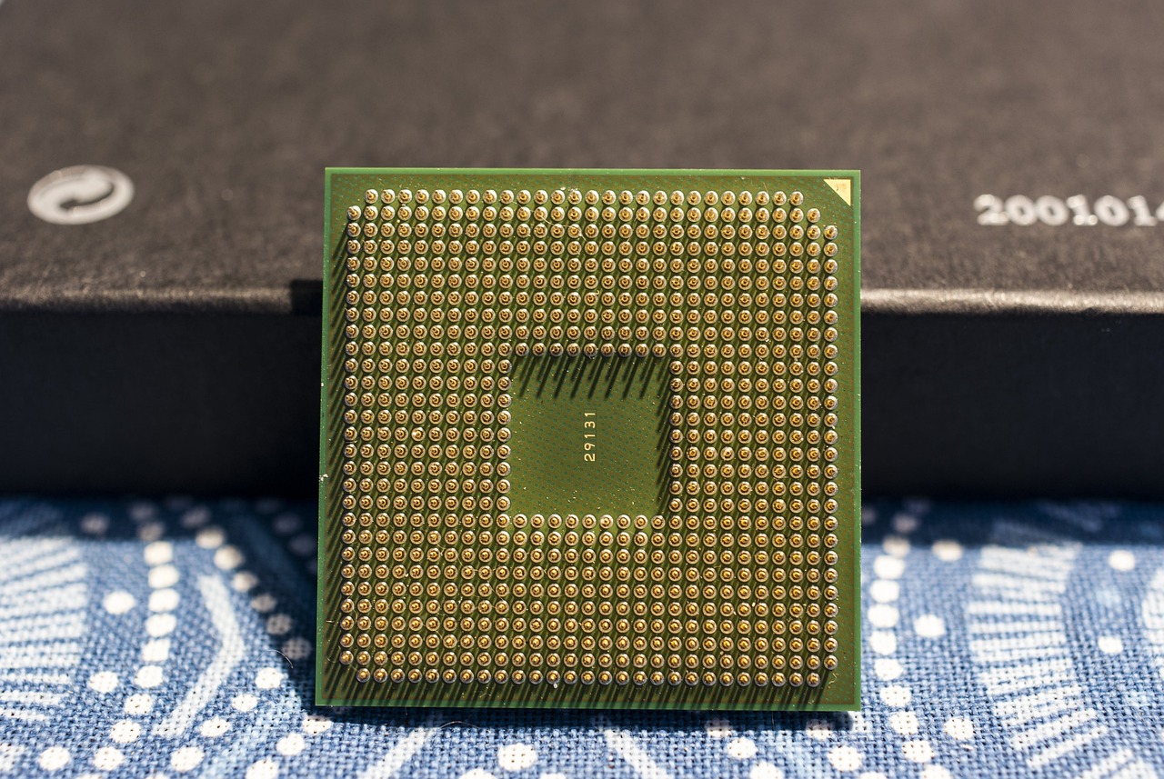 AMD引领技术革新，塑造计算未来新篇章