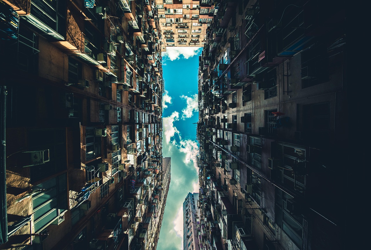 蓝光地产，探寻中国最新发展脉搏与战略洞察